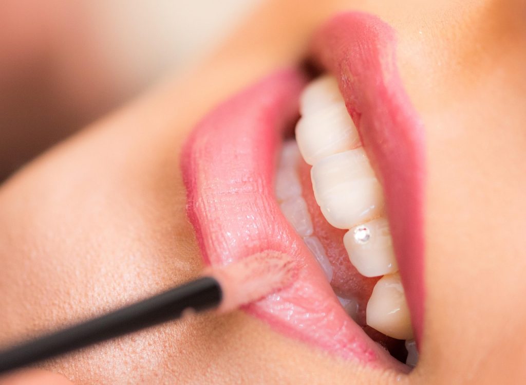 Tips Menata Ombre Lipstik Gradasi