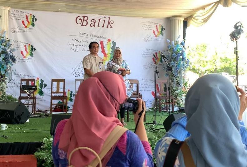 Peringatan Hari Batik Nasional